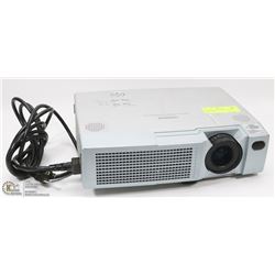 HITACHI CP-X325 MULTIMEDIA PROJECTOR