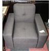 Image 1 : NEW GREY FABRIC SOFA CHAIR