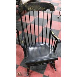 WOOD ROCKING CHAIR