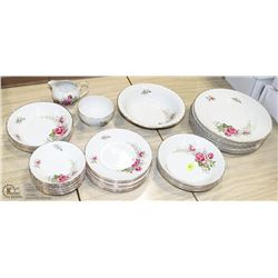 REGAL ROSE RIDGWAY 22KT GOLD TRIM CHINA SET