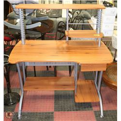 COMPUTER DESK