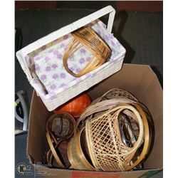 LARGE BOX OF ASSORTED BASKETS ASSORTED SIZES