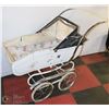 Image 1 : VINTAGE  BABY PRAM
