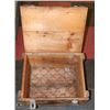 Image 2 : 1953 BLACK POWDER WOOD BOX.