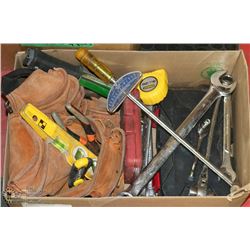 BOX OF ESTATE TOOLS INCL DEWALT TOOL BELT, HAMMER,