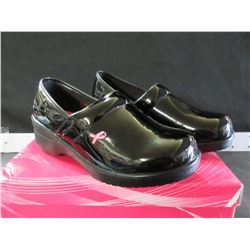 New Women's Rasolli shoes size 8 / black