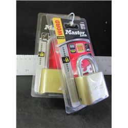 2 New Master Locks / combo