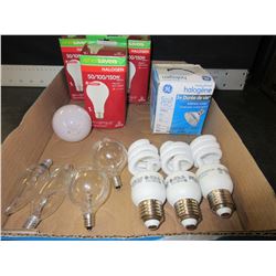 Flat of 12 New Lightbulbs assorted / 60watt GE / 5 Halogen / and more