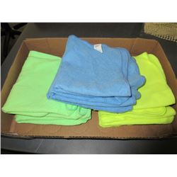 1 Dozen New Micro fiber Cloths / 4 of each color