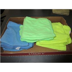 1 Dozen New Micro fiber Cloths / 4 of each color