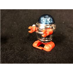 Vintage 1978 Tomy Wind Up Walking Robot Toy