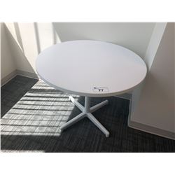 STEELCASE TURNSTONE WHITE CONFERENCE TABLE