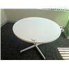 Image 1 : STEELCASE TURNSTONE WHITE CONFERENCE TABLE
