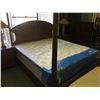 Image 2 : KINCAID CINNAMON MAPLE SOLID WOOD 4 POST KING SIZE BED WITH 2 NIGHT STANDS