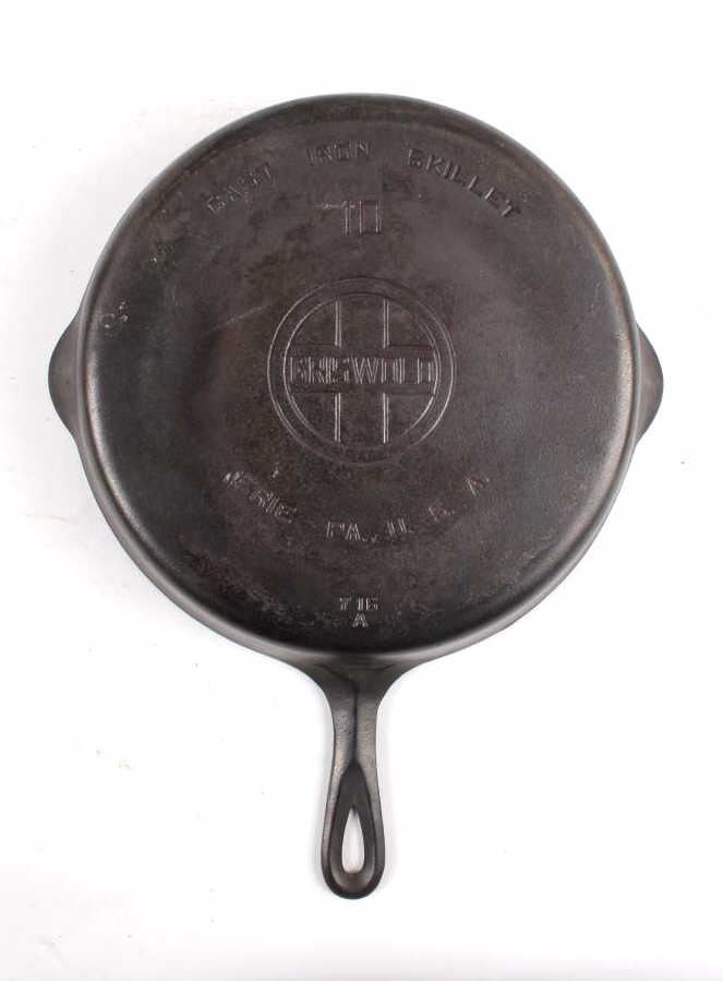 Griswold Cast Iron Skillet Collection c. 19241940