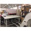 Image 3 : 1990 Murata Wiedemann Centrum 2000 Q 22 Ton Punch With Turbo Conveyor and Roller Support Tables. Vie