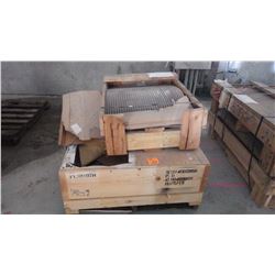PALLET OF 2' SCREENING