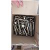 Image 6 : PALLET OF 8 APPROX 1500 LVS ASS'T NEW GRADE V111 PLATED BOLTS