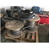 Image 1 : PALLET W/ 2 PARTIAL FLEXIBLE CONDUIT ROLL OF 1000 V #4, 3 CONDUCTOR WIRING AND MISC. PIECES