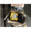 Image 4 : PALLET WITH 2 CRANE CONTROLS, HUBS, BEARINGS, HYDRAULIC BLOCKS, MISC PARTS, SENSORS, ETN BREAKER