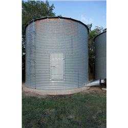 2300 BUSHEL BUTLER GRAIN BIN WITH AIR FAN ON CEMENT NO FLOOR. BINS ARE LOCATED IN RM OF MILDEN. TRAV