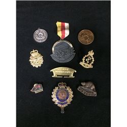 VINTAGE WAR MEDALS AND PINS LOT
