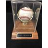 Image 1 : PAUL MOLITAR SIGNED BASEBALL IN DISPLAY CASE
