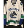 Image 1 : VANCOUVER CANUCKS HOCKEY JERSEY SIGNED BY 25 ( BOESER, HORVAT, SEDINS)