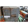 Image 2 : WOOD TOOL BOX