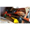 Image 2 : 4 WEEDEATERS AMD CORDLESS HEDGE TRIMMER