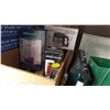 Image 1 : SMALL DEHUMIDIFIER CARAFE AND FILTER