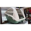 Image 2 : 1 LARGE DOG KENNEL ON WHEELS
