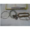 Image 2 : 4 BANGLE BRACELETS