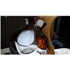 Image 2 : GLASS SHADE PITCHERS AND TEALIGHT HOLDER