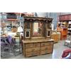 Image 2 : VINTAGE BUFFET AND HUTCH
