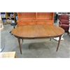 Image 4 : DINING TABLE WITH 2 LEAFS AND SIX CHAIRS