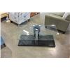 Image 1 : 3 TIER GLASS ENTERTAINMENT STAND