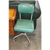 Image 2 : VINTAGE GREEN SWIVEL CHAIR