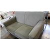 Image 4 : GREEN UPHOLSTERED SOFA AND LOVESEAT