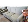 Image 5 : GREEN UPHOLSTERED SOFA AND LOVESEAT