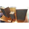 Image 1 : 2 SANSUI SP 30 SPEAKERS AND REALISTIC SPEAKER