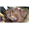 Image 2 : LEATHER GREAT WEST SADDELRY SADDLE