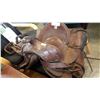 Image 3 : LEATHER GREAT WEST SADDELRY SADDLE
