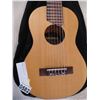 Image 2 : YAMAHA GUITALELE