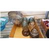 Image 1 : BOX OF GLASS INSULATORS