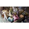Image 2 : BOX OF VINTAGE LAMPS