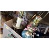 Image 3 : BOX OF VINTAGE LAMPS