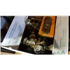 Image 2 : METAL AND GLASS DOOR KNOBS