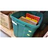 Image 1 : TOTE OF RECORDS