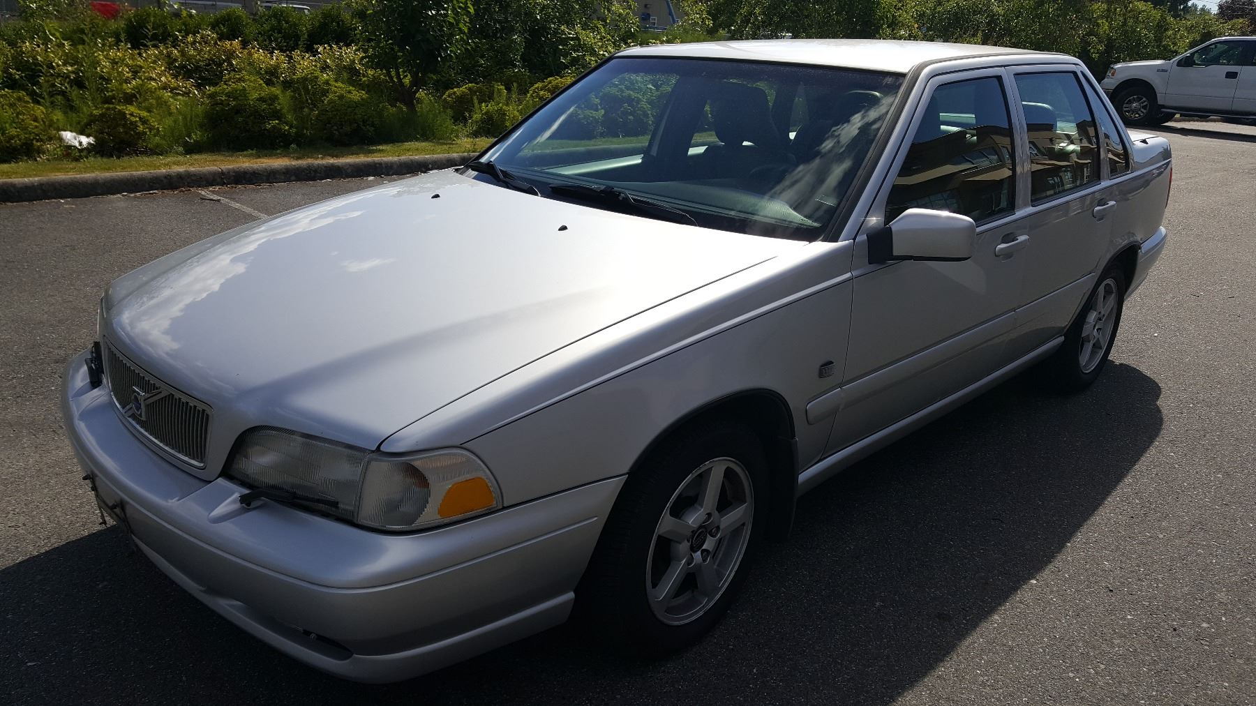 1999 VOLVO S70 4 DOOR SEDAN AUTOMATIC 200200KM WITH FOB KEY AND 1999-volvo-s70-4-door-sedan-automatic-200200km-with-fob-key-and
